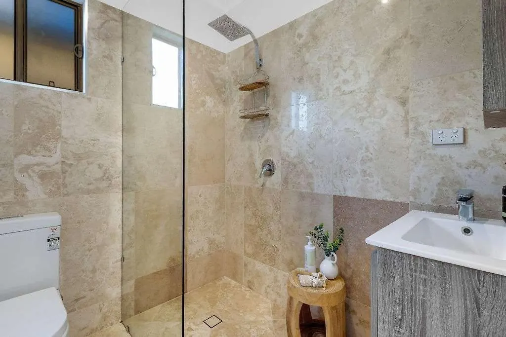 Holiday home Luxury 5-Bedroom Canal-Front Retreat In Mooloolaba