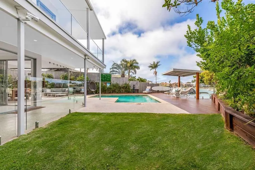 Holiday home Luxury 5-Bedroom Canal-Front Retreat In Mooloolaba
