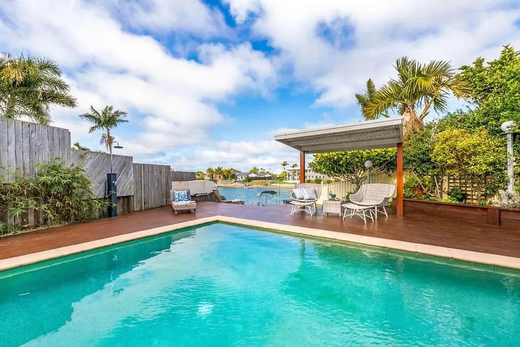 Luxury 5-Bedroom Canal-Front Retreat In Mooloolaba 0*,  Australia